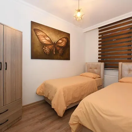 Kardes 5 Apartment